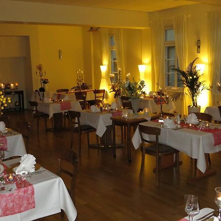 梦曾博格城堡酒店 Münzenberg 外观 照片