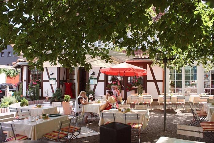 梦曾博格城堡酒店 Münzenberg 外观 照片