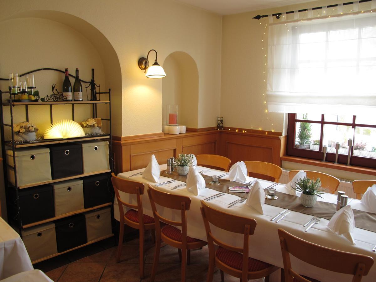 梦曾博格城堡酒店 Münzenberg 外观 照片